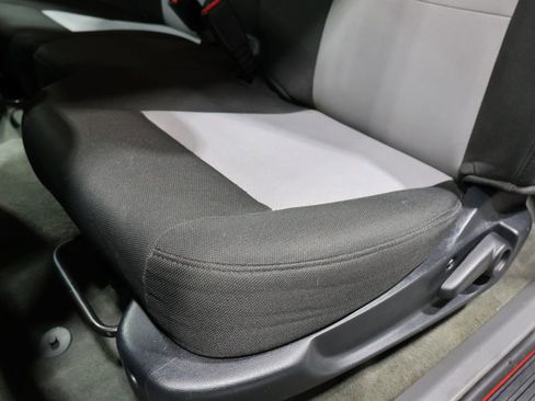 Used 2011 Ford Ranger XLT image 11