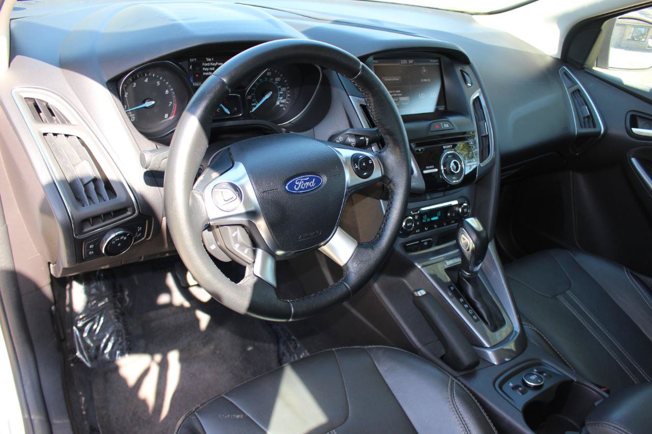 Used 2014 Ford Focus Titanium FWD image 18