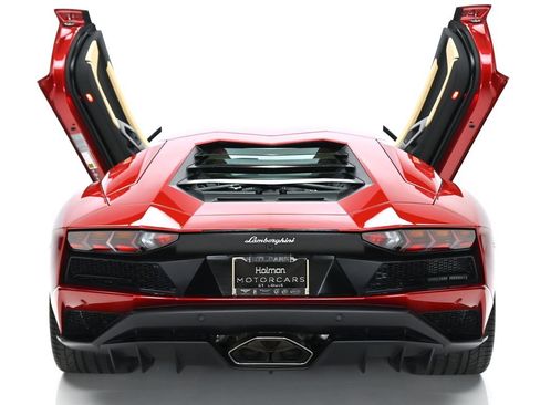 Used 2018 Lamborghini Aventador S AWD/4WD image 30