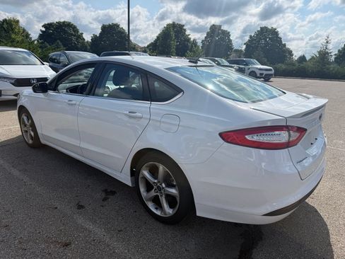 Used 2013 Ford Fusion SE FWD image 7