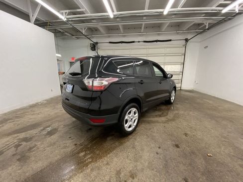 Used 2017 Ford Escape S image 6