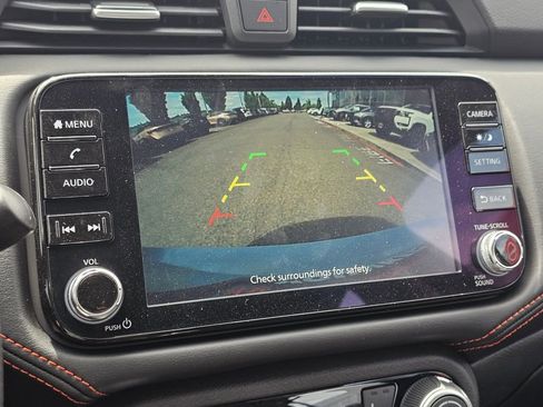 New 2025 Nissan Versa SR w/ Trunk Package image 9