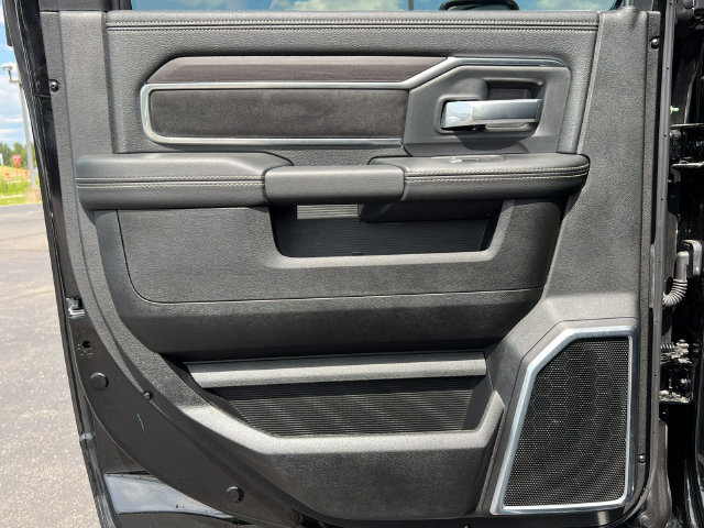 Used 2025 RAM 3500 Laramie AWD/4WD image 45