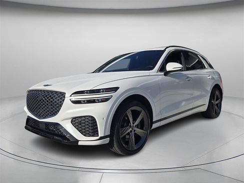 Used 2023 Genesis GV70 2.5T w/ Sport Prestige Package image 8