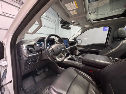 Used 2021 Ford F150 Lariat w/ Equipment Group 502A High image 12