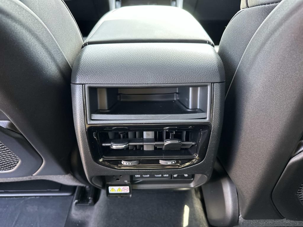 New 2026 Jeep Grand Cherokee Limited AWD/4WD image 12