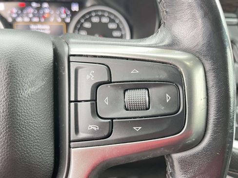 Used 2021 Chevrolet Suburban Premier w/ Premium Package image 19