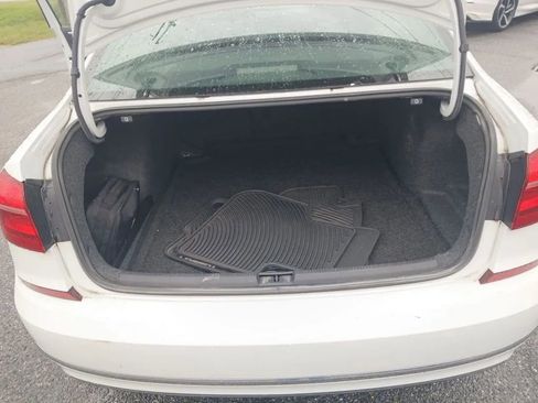 Used 2016 Volkswagen Passat 1.8T SE image 22