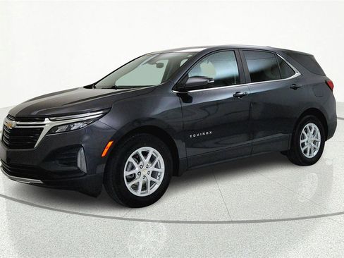 Used 2023 Chevrolet Equinox LT FWD image 3