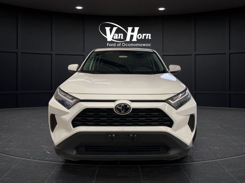 Used 2023 Toyota RAV4 LE AWD/4WD image 2