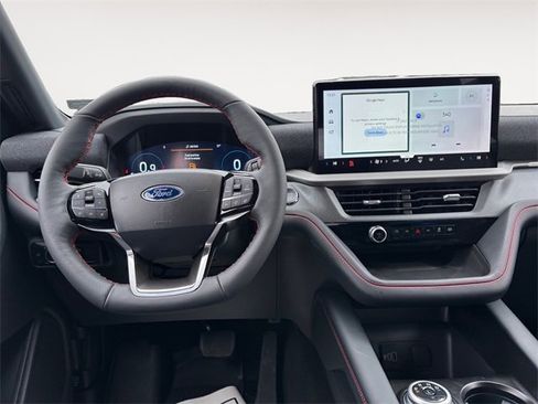 New 2026 Ford Explorer ST-Line w/ ST-Line Street Pack image 12