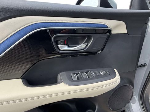 Certified 2025 Acura ADX A-Spec image 21