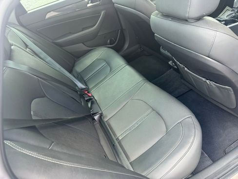 Used 2018 Hyundai Sonata Limited image 8