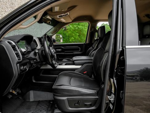 Used 2020 RAM 3500 Laramie AWD/4WD image 4