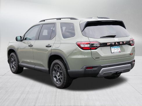 Used 2026 Honda Pilot TrailSport image 5