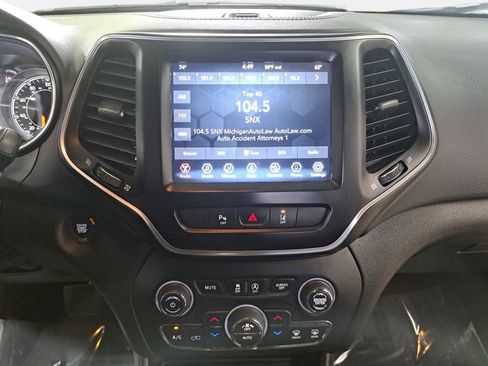 Certified 2021 Jeep Cherokee Latitude Lux 80th Anniv w/ Quick Order Package 26U 80TH AWD/4WD image 21