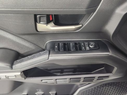 Used 2025 Toyota Tacoma TRD Sport AWD/4WD image 9