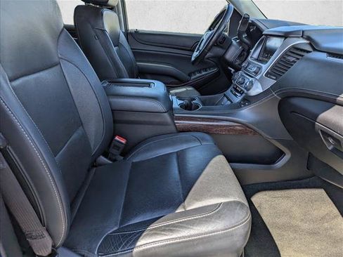 Used 2017 GMC Yukon XL SLT AWD/4WD image 27