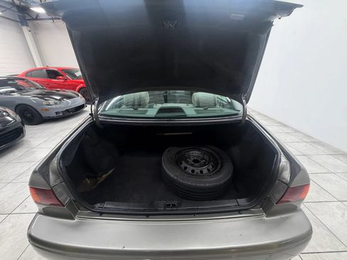 Used 2000 Toyota Camry CE w/ Value Pkg 1 FWD image 17