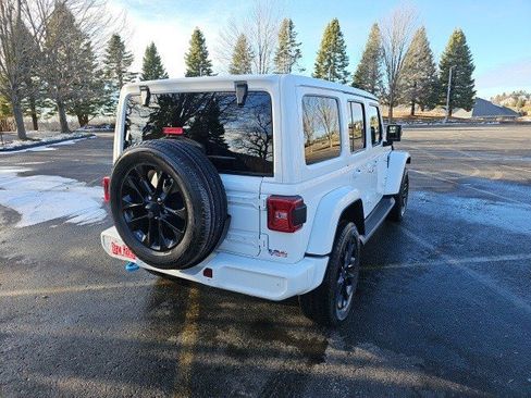 Used 2021 Jeep Wrangler Unlimited Sahara image 6