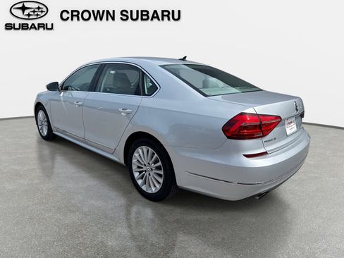 Used 2016 Volkswagen Passat 1.8T SE FWD image 6