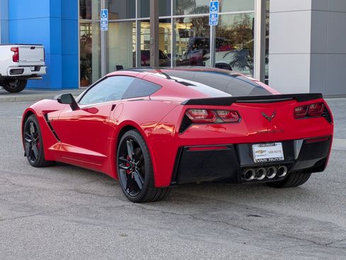 Used 2016 Chevrolet Corvette Stingray Coupe w/ 3LT Preferred Equipment Group image 7