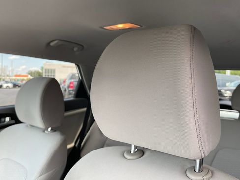 Used 2019 Hyundai Tucson Value AWD/4WD image 17