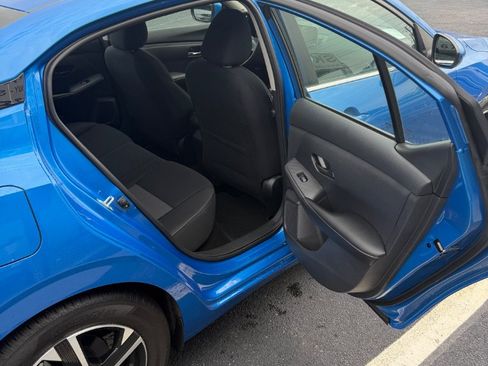 Used 2025 Nissan Sentra SV w/ All-Weather Package FWD image 23