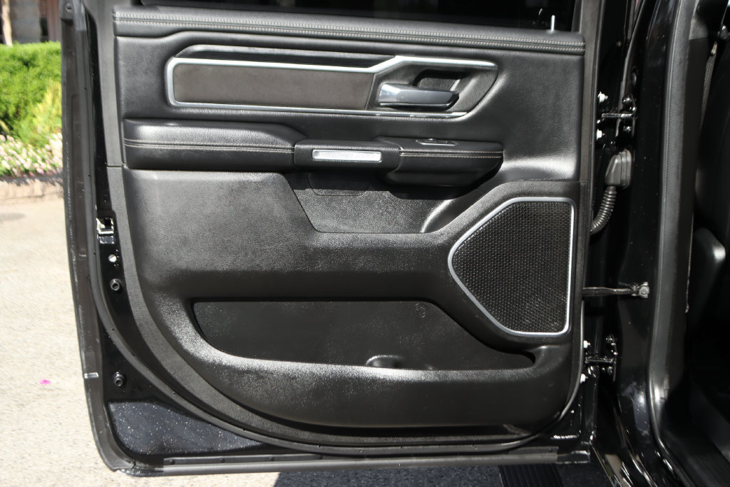 Used 2023 RAM 1500 Laramie AWD/4WD image 34