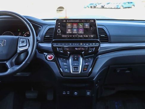Used 2025 Honda Odyssey Elite image 15