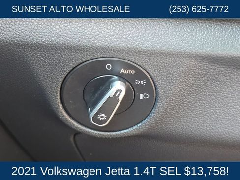 Used 2021 Volkswagen Jetta SEL FWD image 29