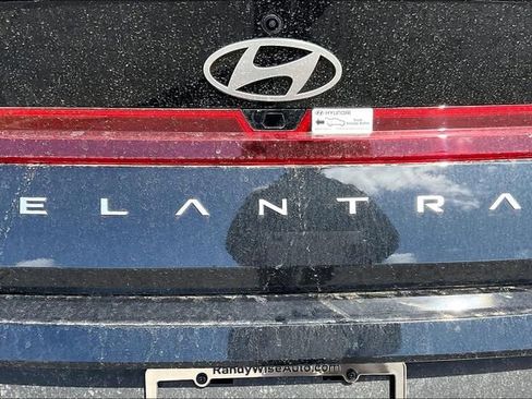 New 2025 Hyundai Elantra Sport image 22