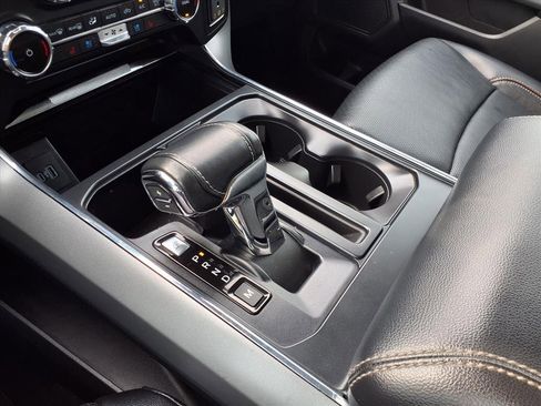 Used 2022 Ford F150 Lariat image 21