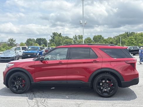 Used 2021 Ford Explorer ST w/ Equipment Group 401A AWD/4WD image 12
