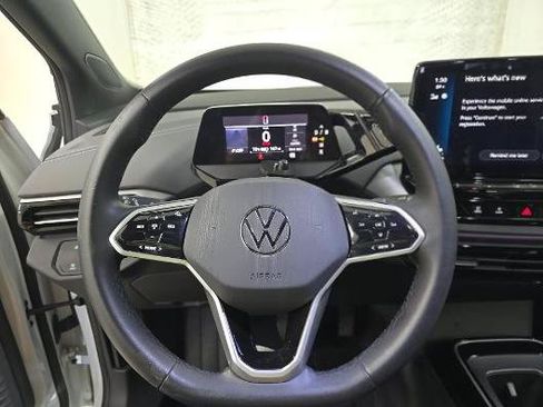 Used 2023 Volkswagen ID.4 Pro RWD image 18