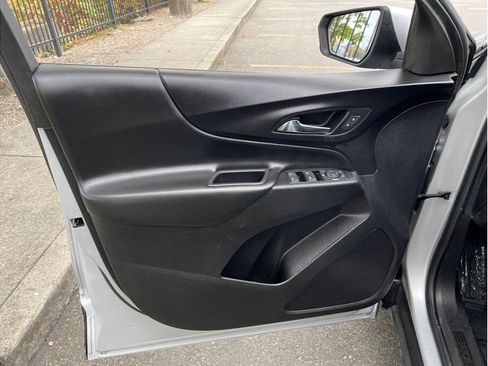 Used 2019 Chevrolet Equinox LT image 7