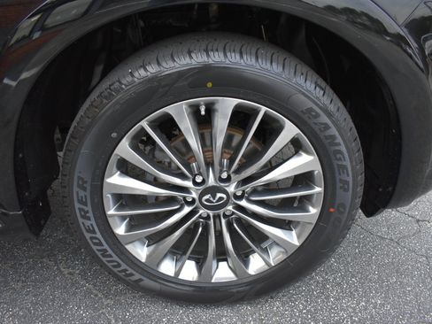 Used 2019 INFINITI QX80 Luxe image 35