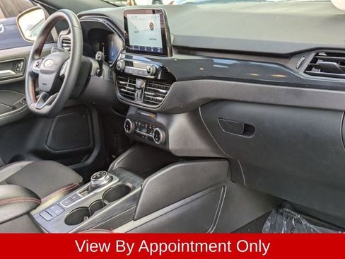 Used 2025 Ford Escape ST-Line FWD image 31