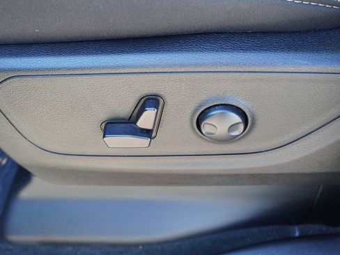 Used 2024 RAM 1500 Big Horn AWD/4WD image 23