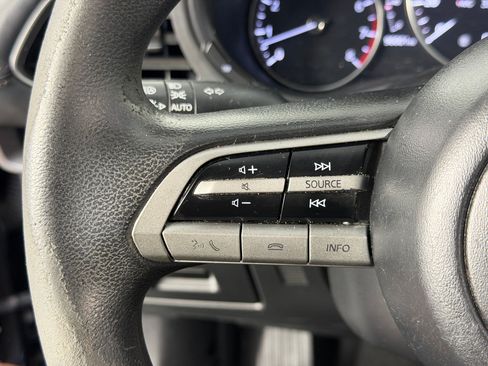Used 2020 MAZDA MAZDA3 Sedan FWD image 14