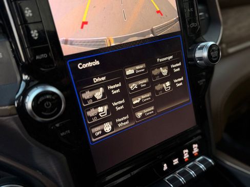 Used 2019 RAM 1500 Limited AWD/4WD image 51