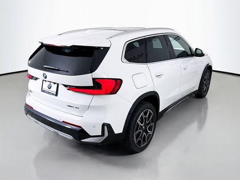 Used 2026 BMW X1 xDrive28i w/ Technology Package AWD/4WD image 7