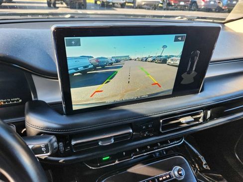 Used 2021 Lincoln Nautilus Standard w/ Equipment Group 101A image 10