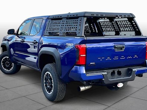 New 2025 Toyota Tacoma TRD Off-Road AWD/4WD image 11