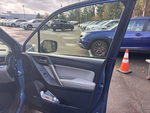 Used 2015 Subaru Forester 2.5i Limited image 15