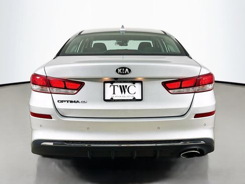 Used 2020 Kia Optima LX FWD image 6