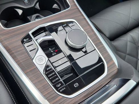 New 2026 BMW X5 xDrive40i AWD/4WD image 18