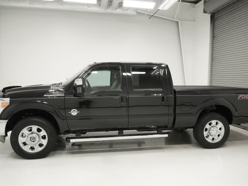 Used 2013 Ford F250 Lariat w/ Lariat Ultimate Pkg AWD/4WD image 6