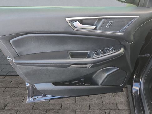 Certified 2022 Ford Edge SEL w/ Convenience Package image 10