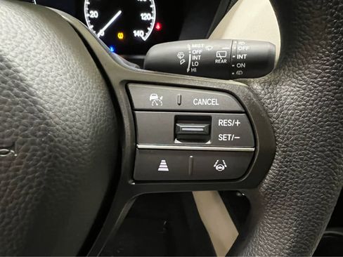 New 2027 Honda HR-V LX image 17